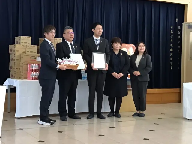 贈呈式の様子